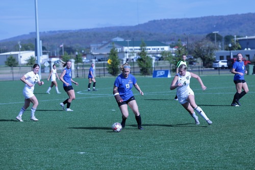 Tremendous Season Comes to a Close for Women's Soccer